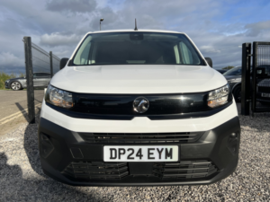 2024 Vauxhall Combo 1.5 Combo Pv Prime 1.5d 100 S&s Mt6 in White — image 2
