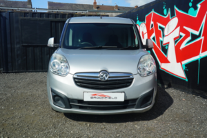 2017 Vauxhall Combo 2000 Sportive Cdti in Silver — image 5