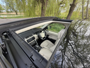 2016 Land Rover Range Rover 3.0 H Sdv6 Autobiography in Black — image 5