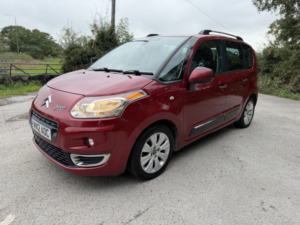 2012 Citroen C3 Picasso 1.6 Vti Exclusive in Red — image 5