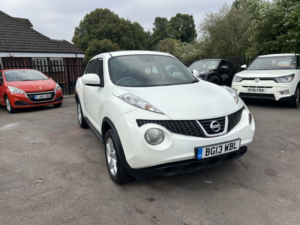 2013 Nissan Juke 1.6 Visia in White — image 3