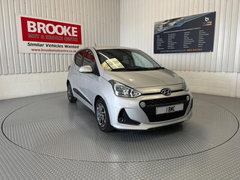 2017 Hyundai I10 1.2 Premium Euro 6 5dr in Silver — image 1
