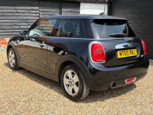 2015 MINI Hatch 1.5 Cooper Euro 6 (s/s) 3dr in Black — image 4