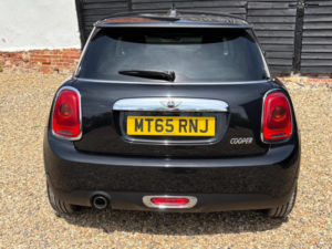 2015 MINI Hatch 1.5 Cooper Euro 6 (s/s) 3dr in Black — image 6