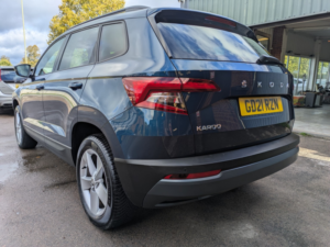 2021 Skoda Karoq 1.5 Tsi Act Se in Blue — image 4