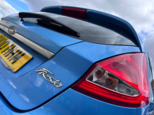2010 Ford Fiesta 1.4 Zetec Hatchback 5dr Petrol Manual (133 G/km, 94 Bhp) in Blue — image 3