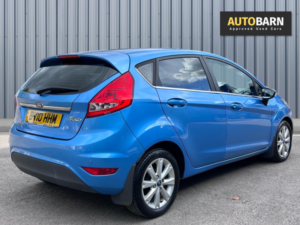 2010 Ford Fiesta 1.4 Zetec Hatchback 5dr Petrol Manual (133 G/km, 94 Bhp) in Blue — image 5