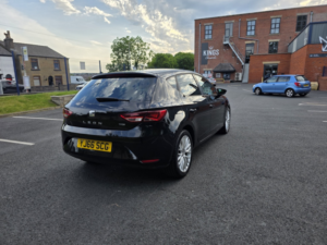 2017 SEAT Leon 2.0 Tdi Se Dynamic Technology in Black — image 6