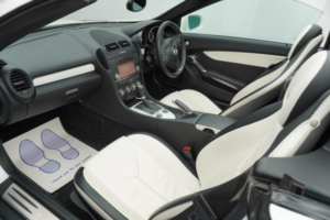 2009 Mercedes-Benz Slk 1.8 Slk200k 2look Tiptronic Euro 4 2dr in White — image 2