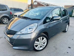 2015 Honda Jazz 1.4 I-Vtec Es Plus CVT Euro 5 5dr in Grey — image 2