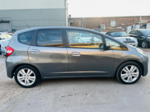 2015 Honda Jazz 1.4 I-Vtec Es Plus CVT Euro 5 5dr in Grey — image 5