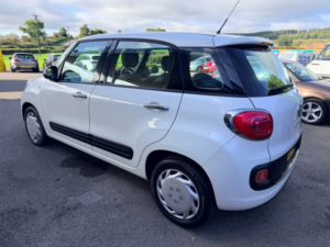 2017 Fiat 500l 1.4 Pop MPV 5dr Petrol Manual Euro 6 (95 Bhp) in White — image 4