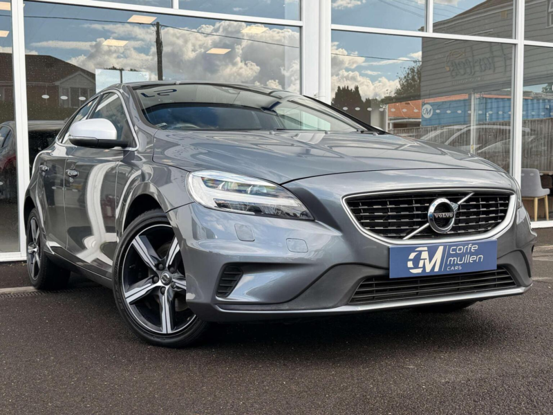 2018 Volvo V40 2.0 T2 R-Design Euro 6 (s/s) 5dr in Grey — image 1