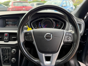 2018 Volvo V40 2.0 T2 R-Design Euro 6 (s/s) 5dr in Grey — image 4