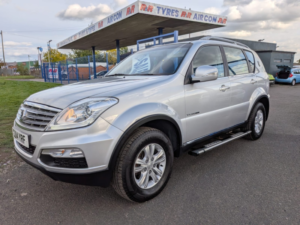 2014 Ssangyong Rexton 2.0 E-Xdi Sx in Silver — image 2