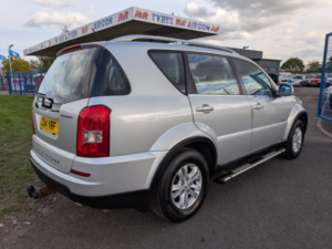 2014 Ssangyong Rexton 2.0 E-Xdi Sx in Silver — image 4