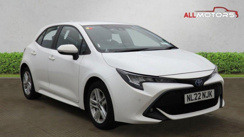 2022 Toyota Corolla 1.8 Vvt-H Icon Tech CVT Euro 6 (s/s) 5dr in White — image 1