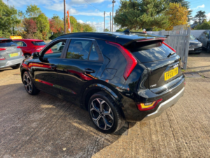 2023 Kia Niro 1.6h Gdi 3 SUV 5dr Petrol Hybrid Dct Euro 6 (s/s) (139 Bhp) in Black — image 5
