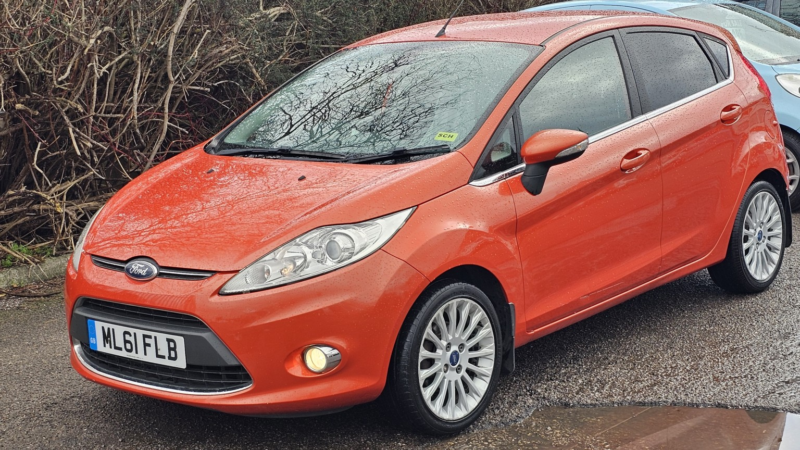 2011 Ford Fiesta 1.4 Titanium in Red — image 1