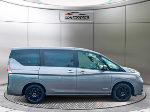 2022 Nissan Serena Hybrid MPV 8 Seats Automatic in Grey — image 5