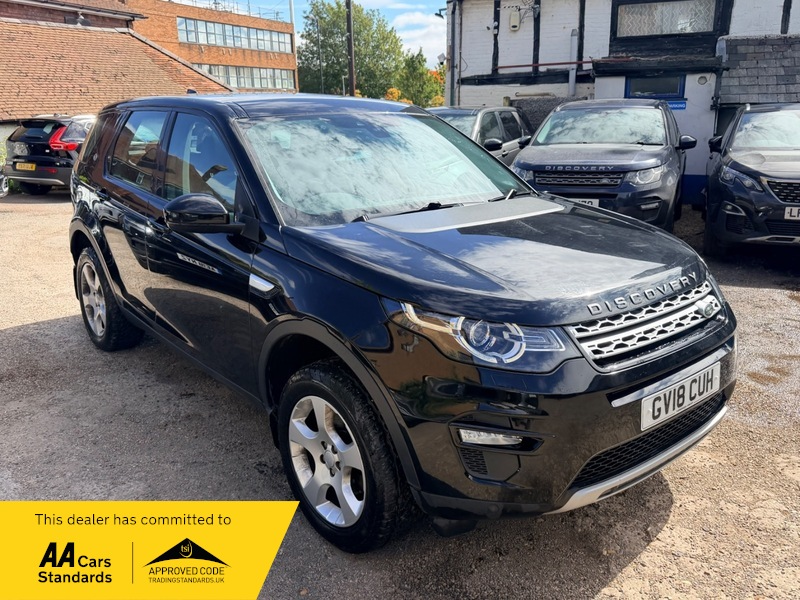 2018 Land Rover Discovery Sport Td4 Hse in Black — image 1