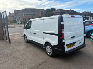 2019 Renault Trafic 1.6 Dci 27 Business Panel Van 5dr Diesel Manual Swb Standard Roof Euro 6 (120 Ps) in White — image 5