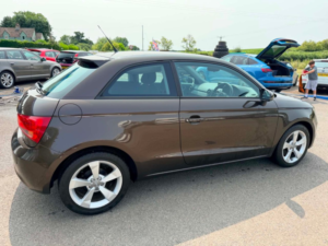 2011 Audi A1 1.6 Tdi Sport Hatchback 3dr Diesel Manual Euro 5 (s/s) (105 Ps) in Brown — image 2