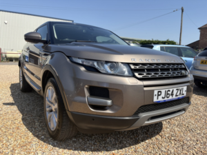 2014 Land Rover Range Rover Evoque 2.2 Sd4 Pure Tech in Brown — image 2