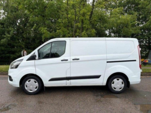 2020 Ford Transit Custom 2.0 320 Ecoblue Trend L1 H1 Euro 6 (s/s) 5dr in White — image 4