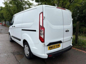 2020 Ford Transit Custom 2.0 320 Ecoblue Trend L1 H1 Euro 6 (s/s) 5dr in White — image 5