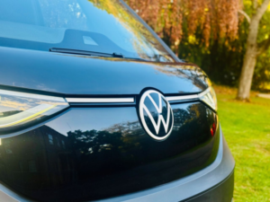 2023 Volkswagen Id. Buzz Cargo Pro 77kwh Commerce Panel Van 5dr Electric Auto (204 Ps) in Black — image 4