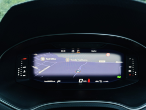 2024 SEAT Arona 1.0 Tsi Fr Sport in Red — image 5