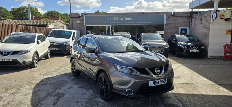 2014 Nissan Qashqai 1.5 Dci Tekna in Grey — image 1