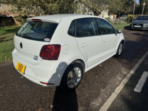 2015 Volkswagen Polo 1.2 Tsi Bluemotion Tech Se in White — image 3