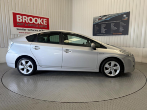 2011 Toyota Prius 1.8 Vvt-H T4 CVT Euro 5 (s/s) 5dr in Silver — image 6