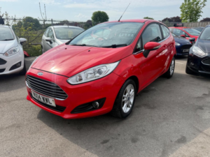 2014 Ford Fiesta 1.0 Zetec Euro 5 (s/s) 3dr in Red — image 3