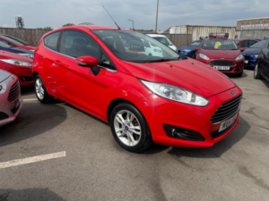 2014 Ford Fiesta 1.0 Zetec Euro 5 (s/s) 3dr in Red — image 6