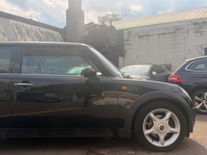 2002 MINI Hatch 1.6 Cooper Euro 3 3dr in Black — image 3