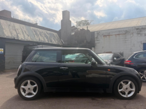 2002 MINI Hatch 1.6 Cooper Euro 3 3dr in Black — image 5