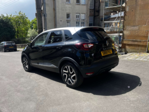 2019 Renault Captur 0.9 Captur Iconic Tce 5dr in Black And Silver — image 3