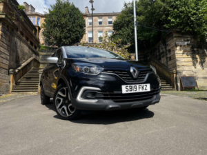 2019 Renault Captur 0.9 Captur Iconic Tce 5dr in Black And Silver — image 5