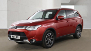 2014 Mitsubishi Outlander 2.2 Di-D Gx4 4WD Euro 5 (s/s) 5dr in Red — image 3