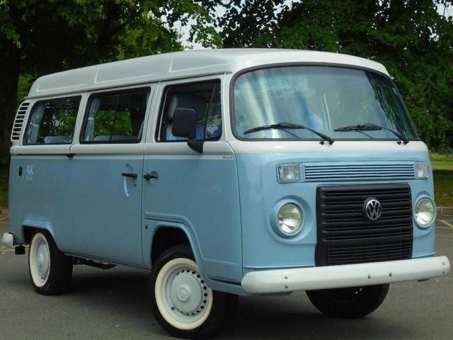 2014 Volkswagen Transporter Type 2 Kombi Last Edition in Blue — image 1