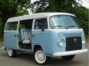 2014 Volkswagen Transporter Type 2 Kombi Last Edition in Blue — image 5