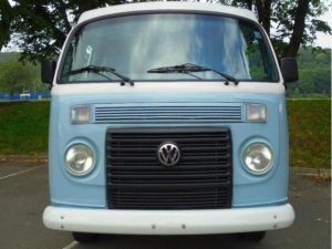 2014 Volkswagen Transporter Type 2 Kombi Last Edition in Blue — image 6