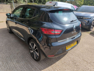 2013 Renault Clio 1.5 Dci Dynamique S Medianav in Black — image 4