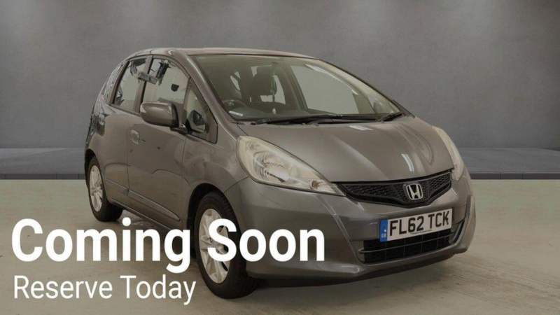 2012 Honda Jazz 1.4 I-Vtec Es Euro 5 5dr in Grey — image 1