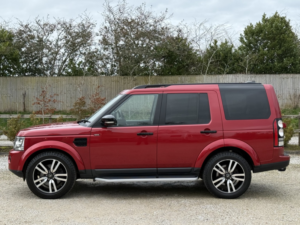 2014 Land Rover Discovery 4 3.0 Sd V6 Hse in Red — image 5
