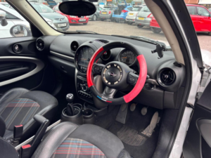 2016 MINI Paceman 1.6 Cooper Euro 5 (s/s) 3dr in White — image 3