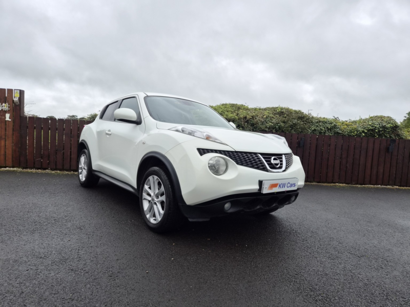 2012 Nissan Juke 1.6 Tekna in White — image 1